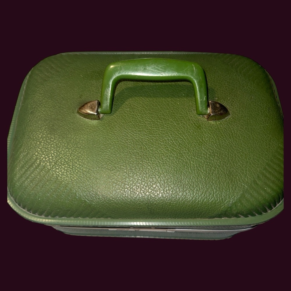 Vintage Trojan Brand Train\Make-up Travel Case - Picture 6 of 10